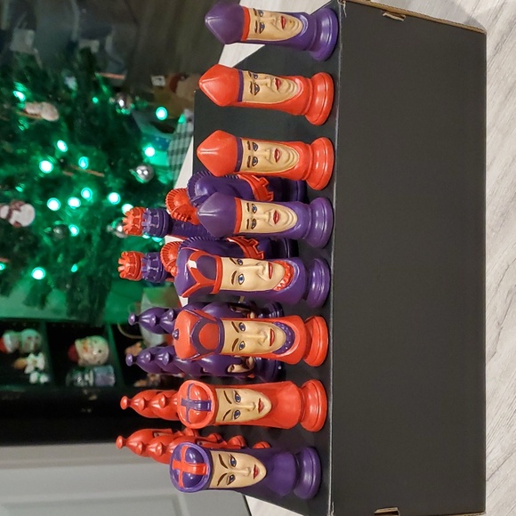 Vintage hand Painted Ceramic Chess Set By Duncan. - Picture 13 of 13